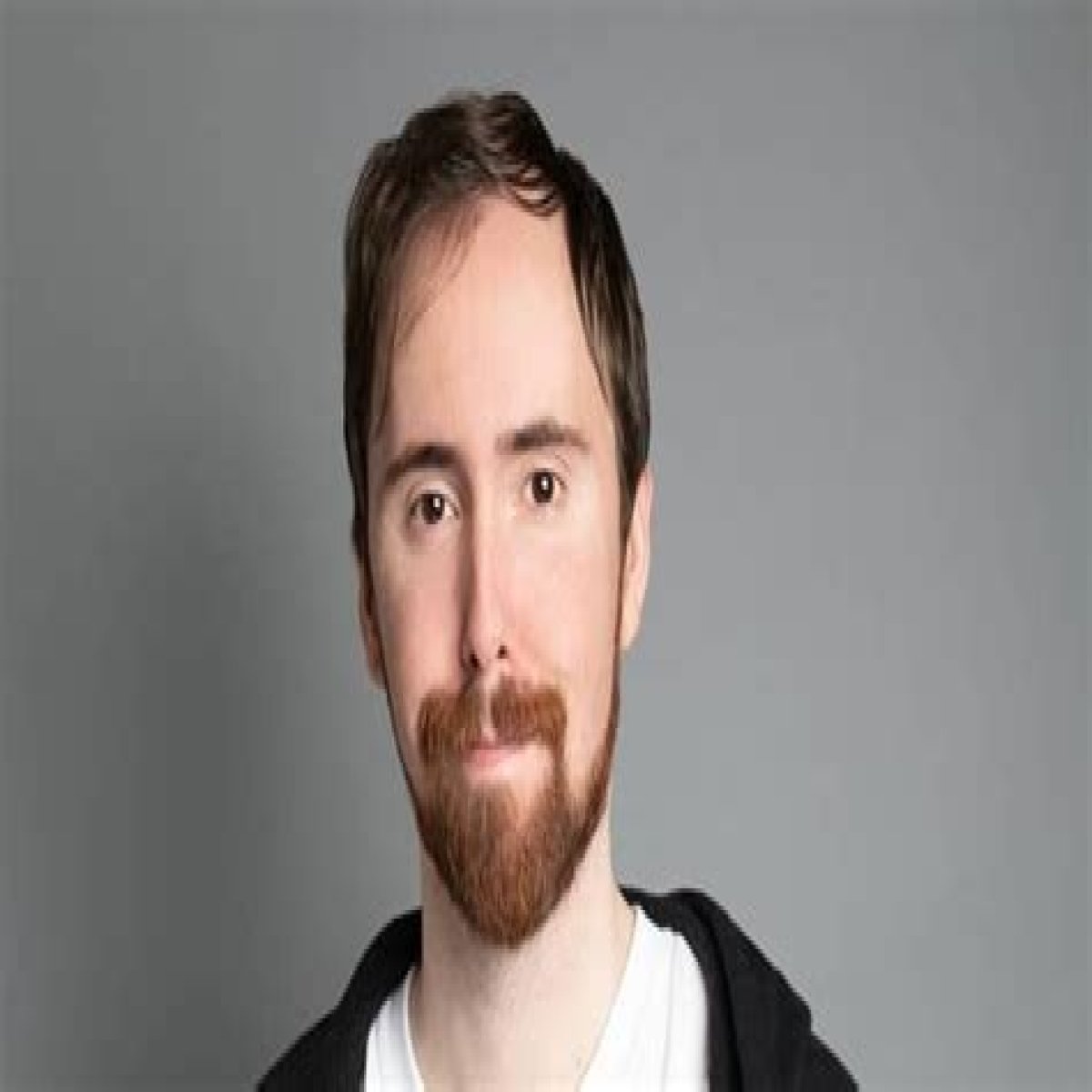 HTML